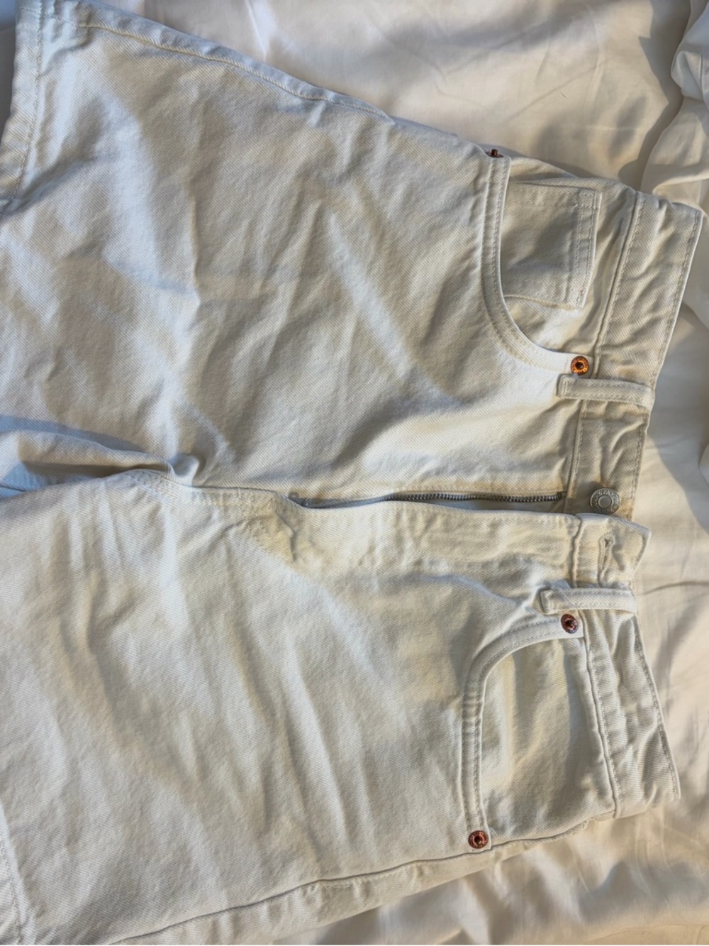 Zara Off-White Denim Jeans
